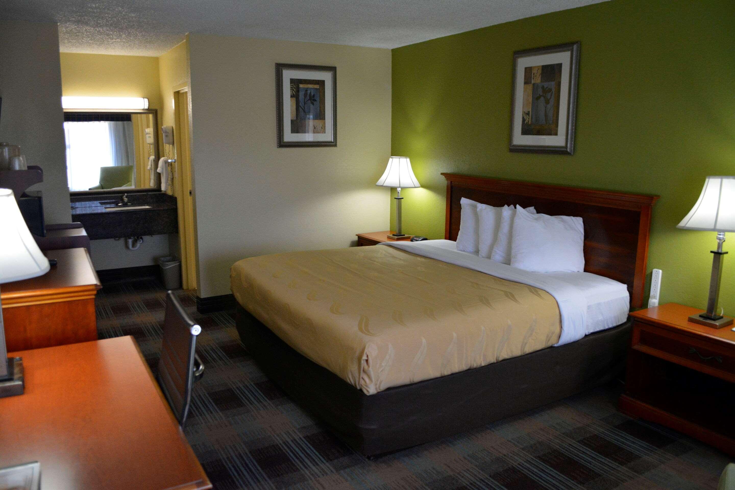 Quality Inn Midtown Савана Екстериор снимка