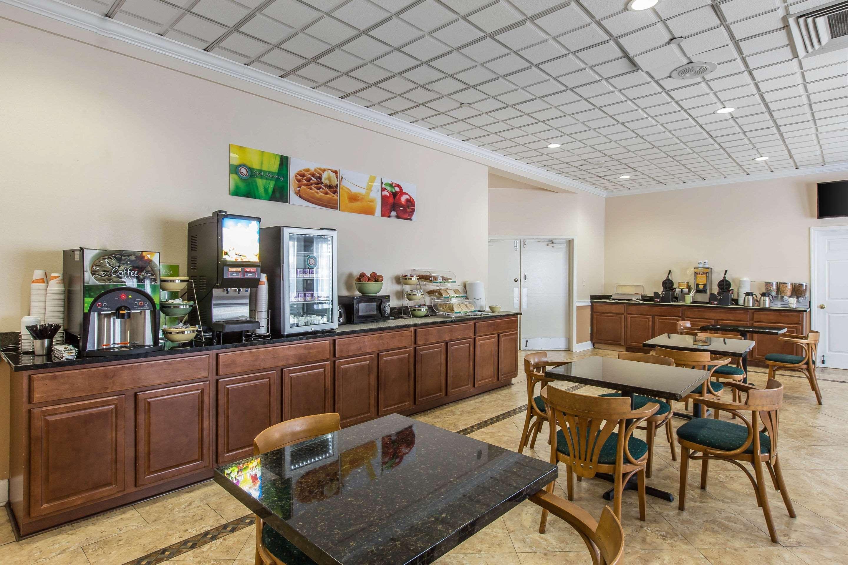 Quality Inn Midtown Савана Екстериор снимка