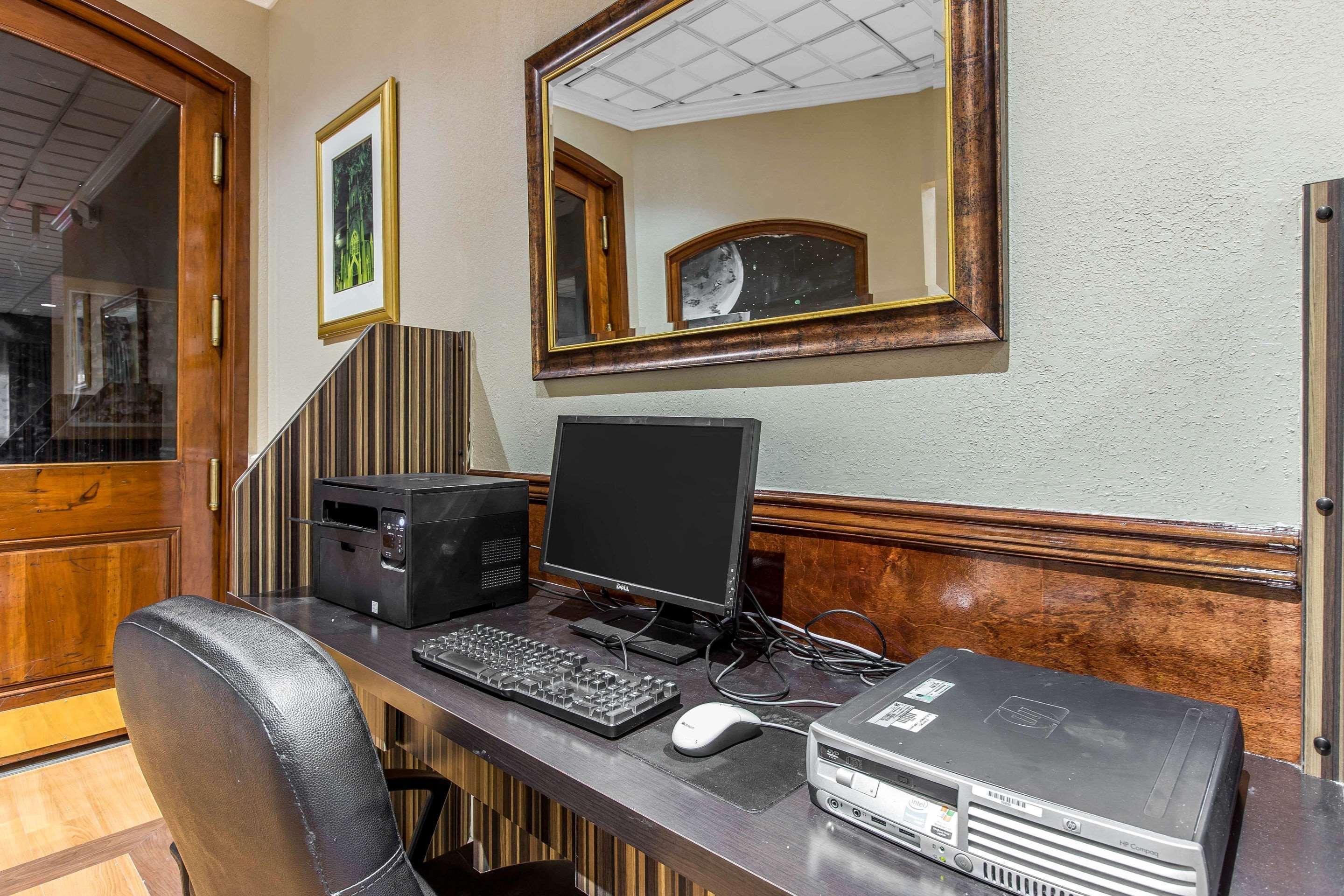 Quality Inn Midtown Савана Екстериор снимка